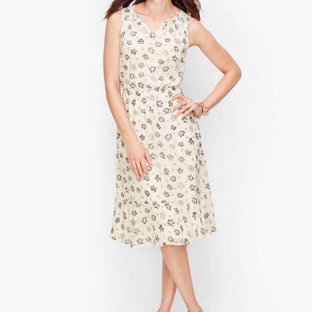 Talbots size 2 petite sleeveless floral dress elastic waist